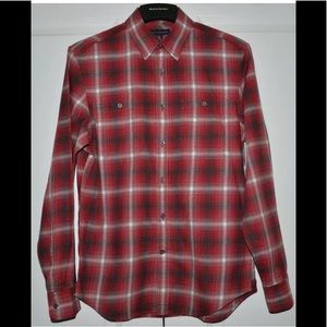 Banana Republic men’s plaid shirt